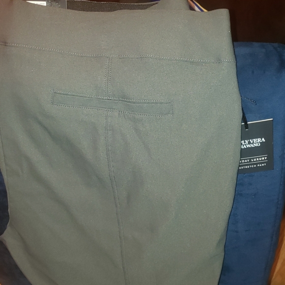 vera wang stretch pants
